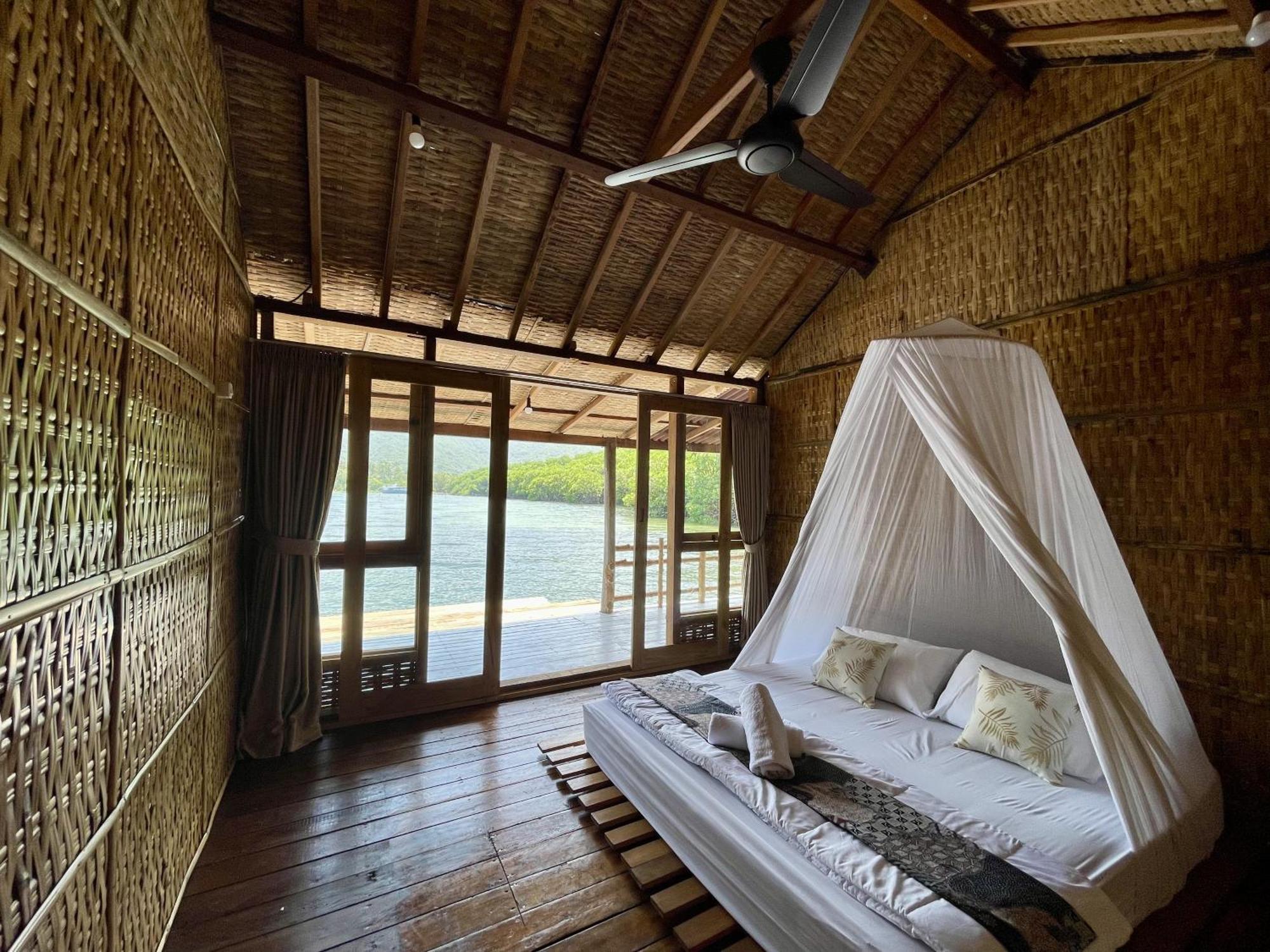 Floating Paradise Ilhas Karimunjava Exterior foto