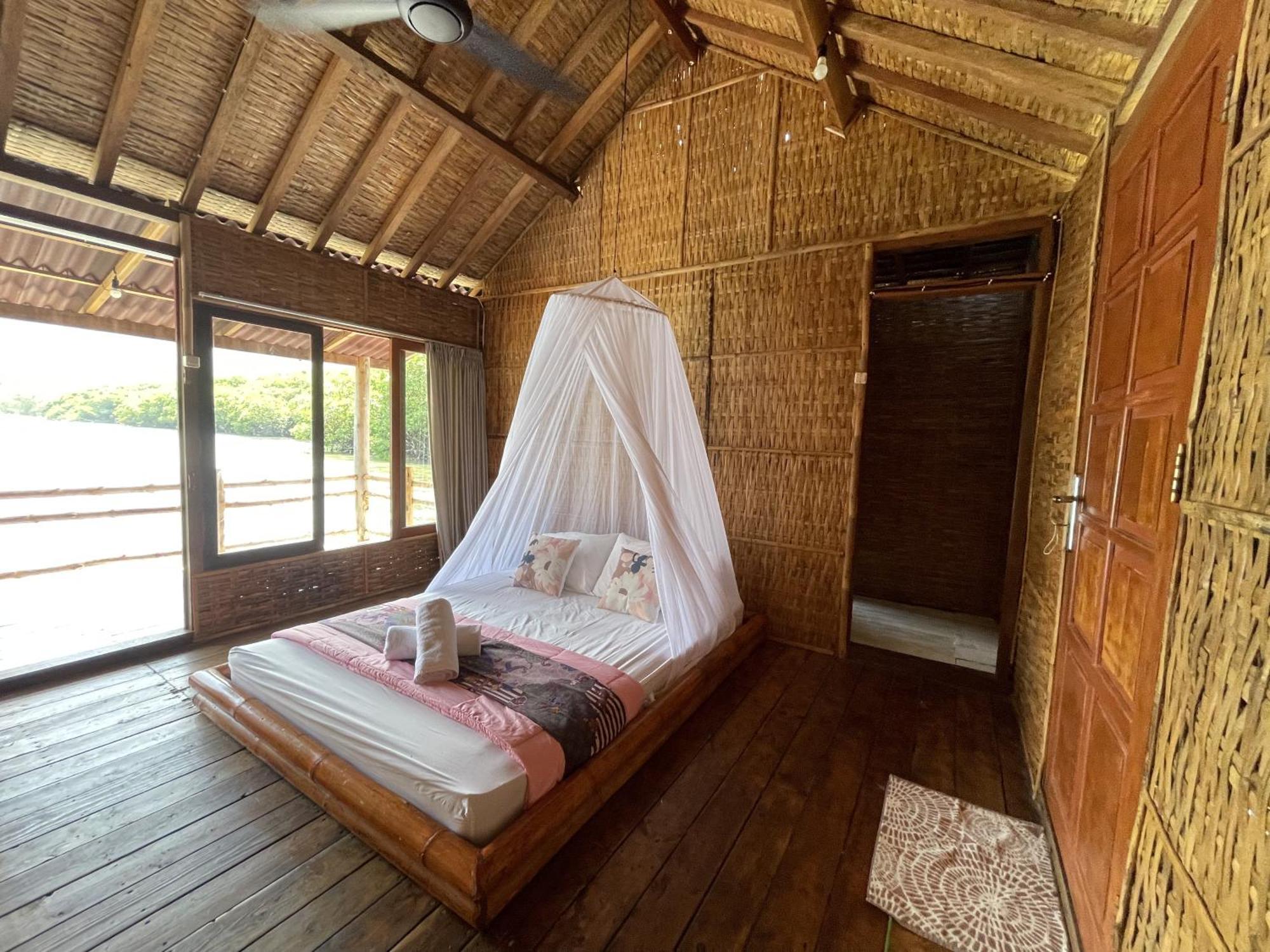Floating Paradise Ilhas Karimunjava Exterior foto