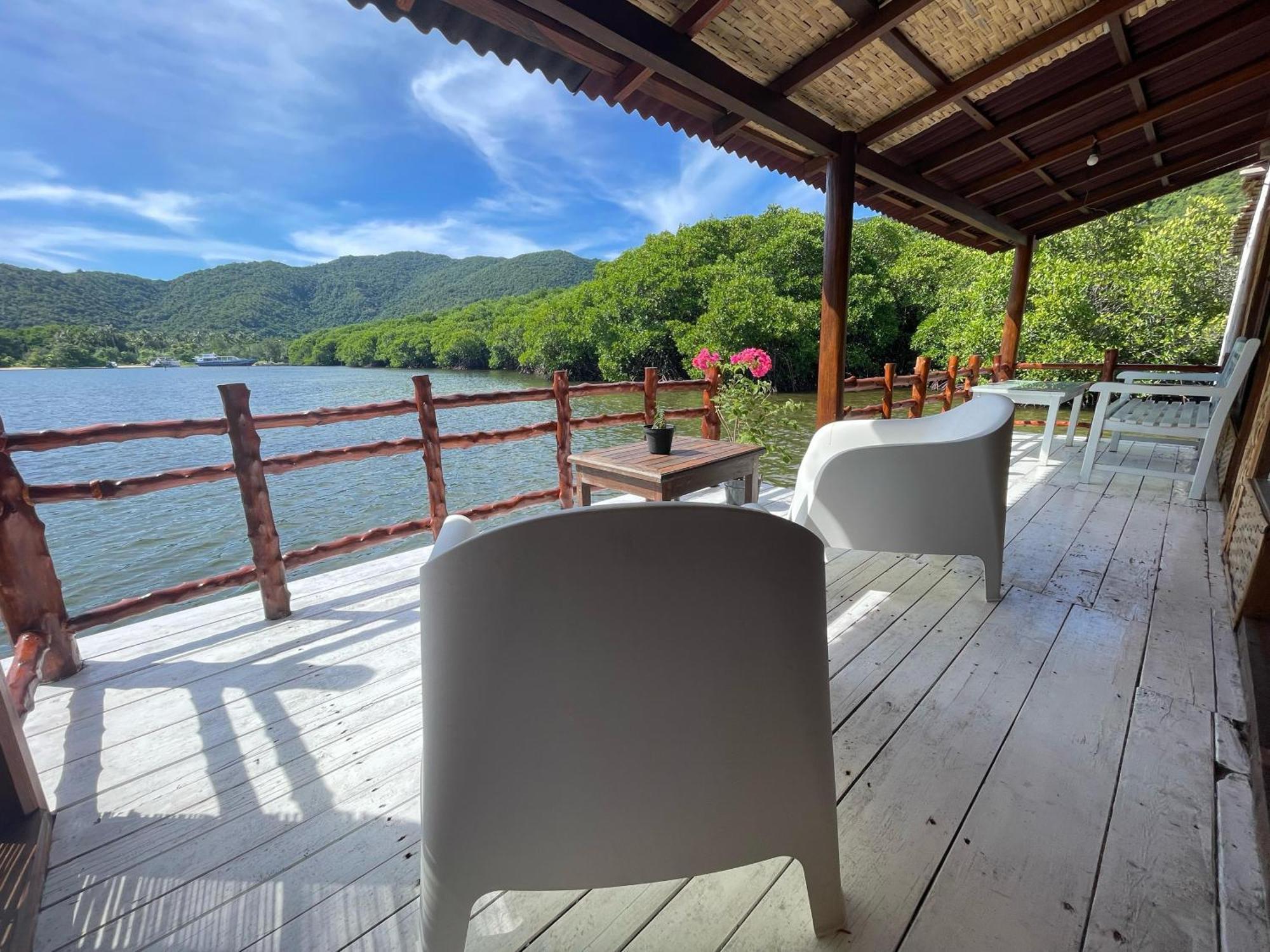 Floating Paradise Ilhas Karimunjava Exterior foto