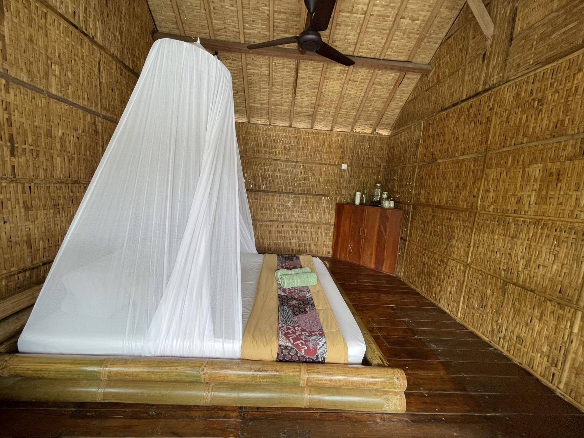 Floating Paradise Ilhas Karimunjava Exterior foto