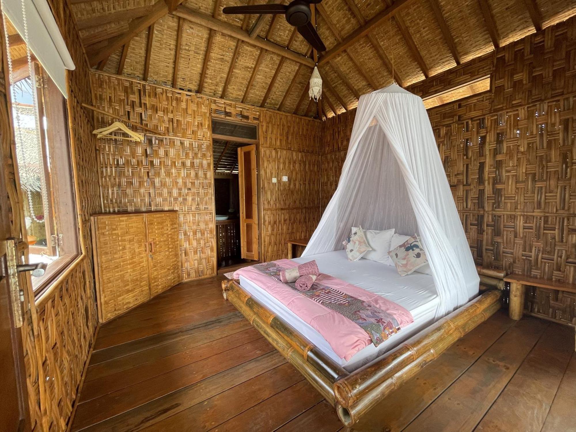 Floating Paradise Ilhas Karimunjava Exterior foto